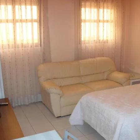 Lo Monte Hotel